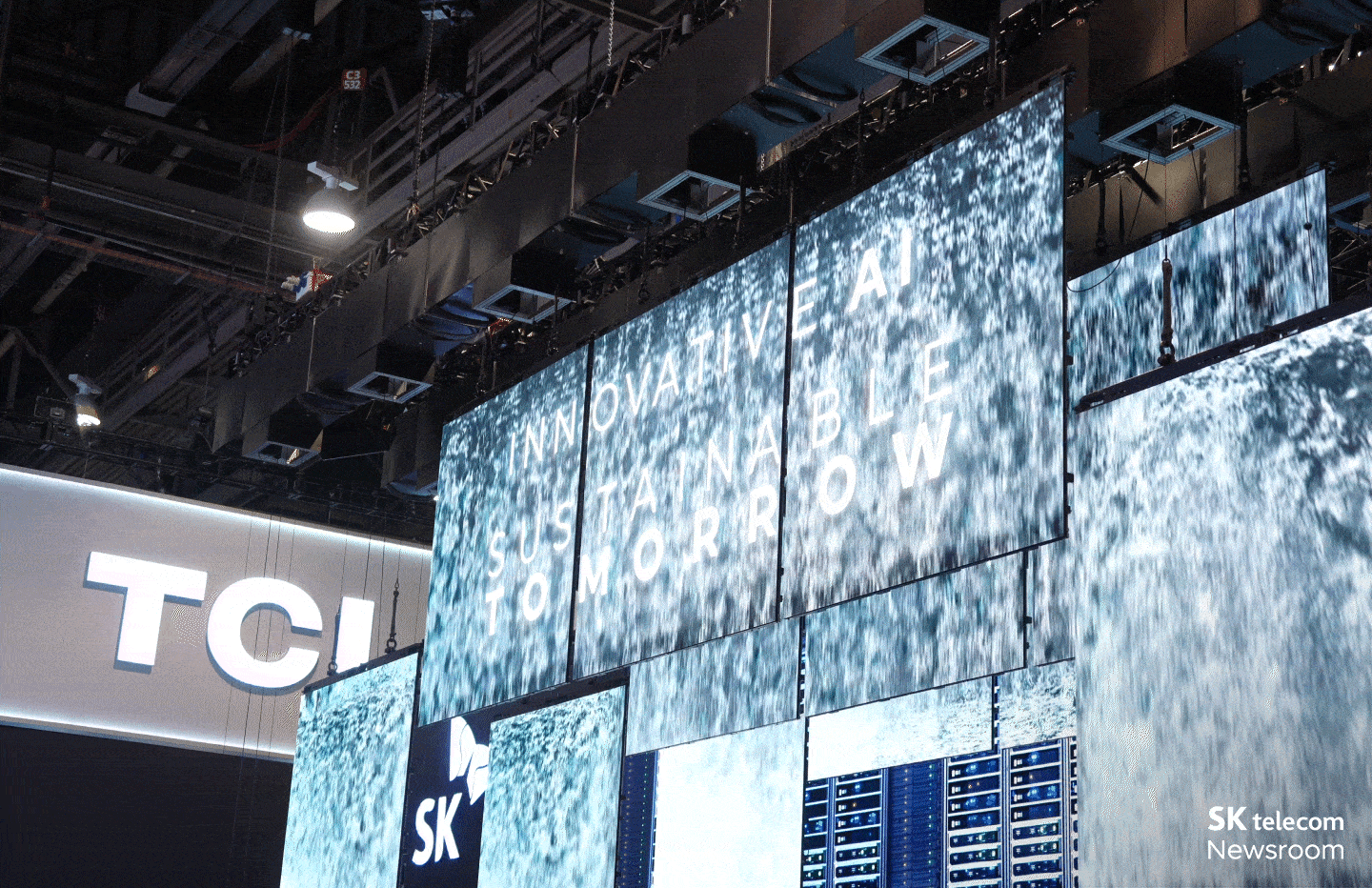 지속 가능한 미래를 그리다 CES 2025 SK 부스 살펴보기