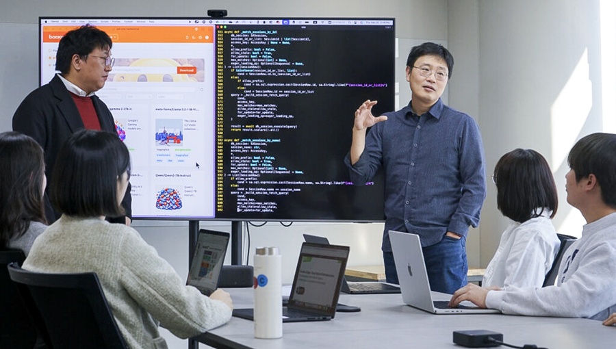 SKT 국가대표AI동맹 ‘K-AI 얼라이언스’ 글로벌 진출 지원 나선다