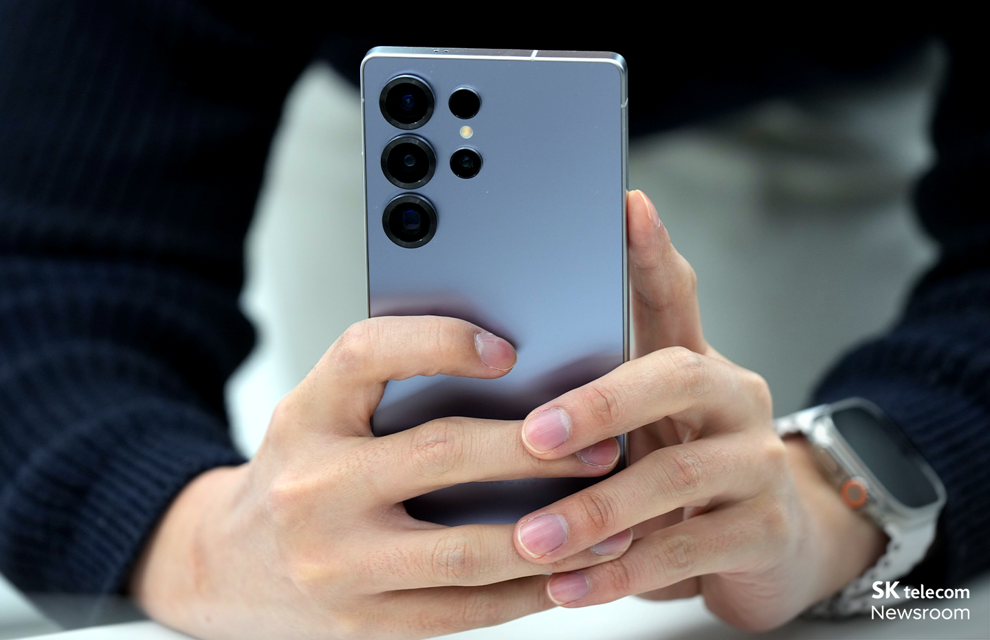 잇섭 “깔끔한 디자인, 쾌적하고 빨라… 갤럭시 S25 울트라 완전 ‘호’”