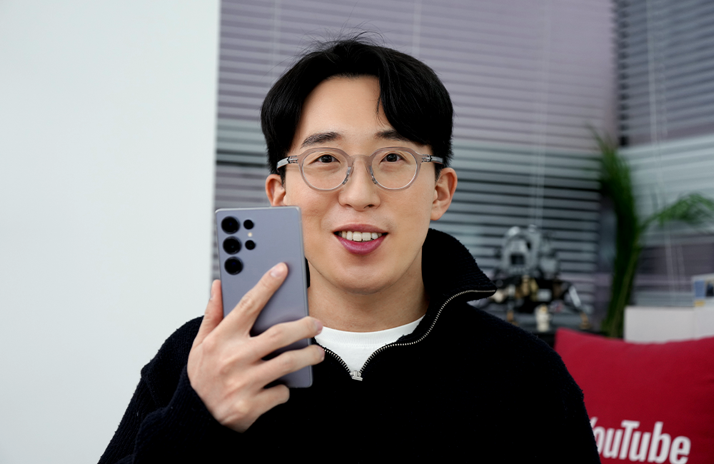 잇섭 “깔끔한 디자인, 쾌적하고 빨라… 갤럭시 S25 울트라 완전 ‘호’”