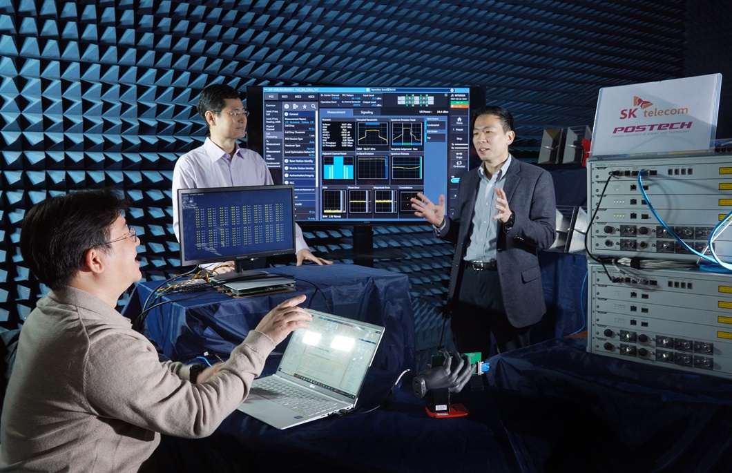 SKT-포스텍 온디바이스 AI로 스마트폰 안테나 전송 품질 향상