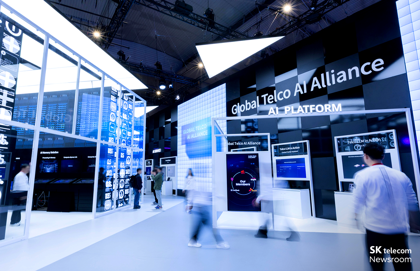 미래를 앞당기는 혁신적인 AI MWC25 SKT 부스 살펴보기