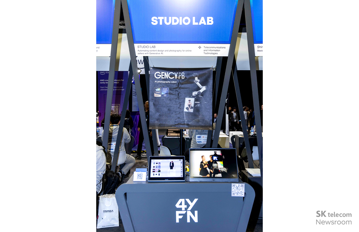 스튜디오랩 젠시 PB 전시 모습_MWC25 6대 트렌드_08