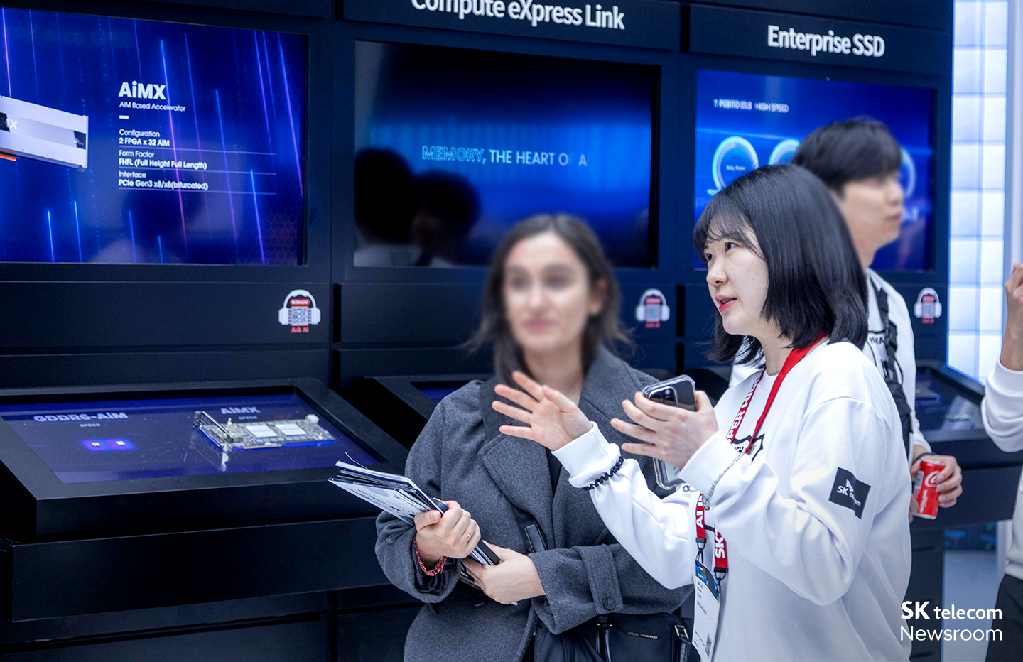 MWC25에서 미래를 만나다! SKT·SKB 24년 신입구성원(Junior Talent)들의 글로벌 AI 혁신 탐방기
