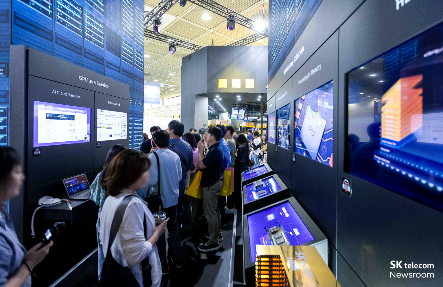 산업과 일상 속으로 들어온 SKT의 AI WIS 2025 현장 스케치