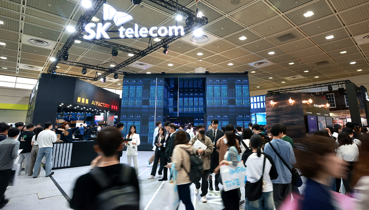 산업과 일상 속으로 들어온 SKT의 AI WIS 2025 현장 스케치