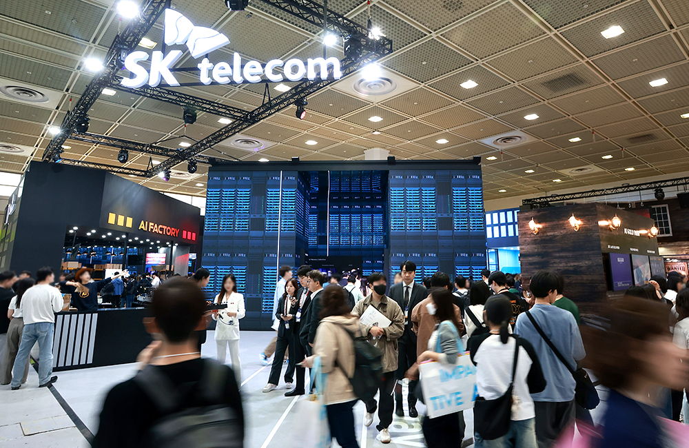 산업과 일상 속으로 들어온 SKT의 AI WIS 2025 현장 스케치