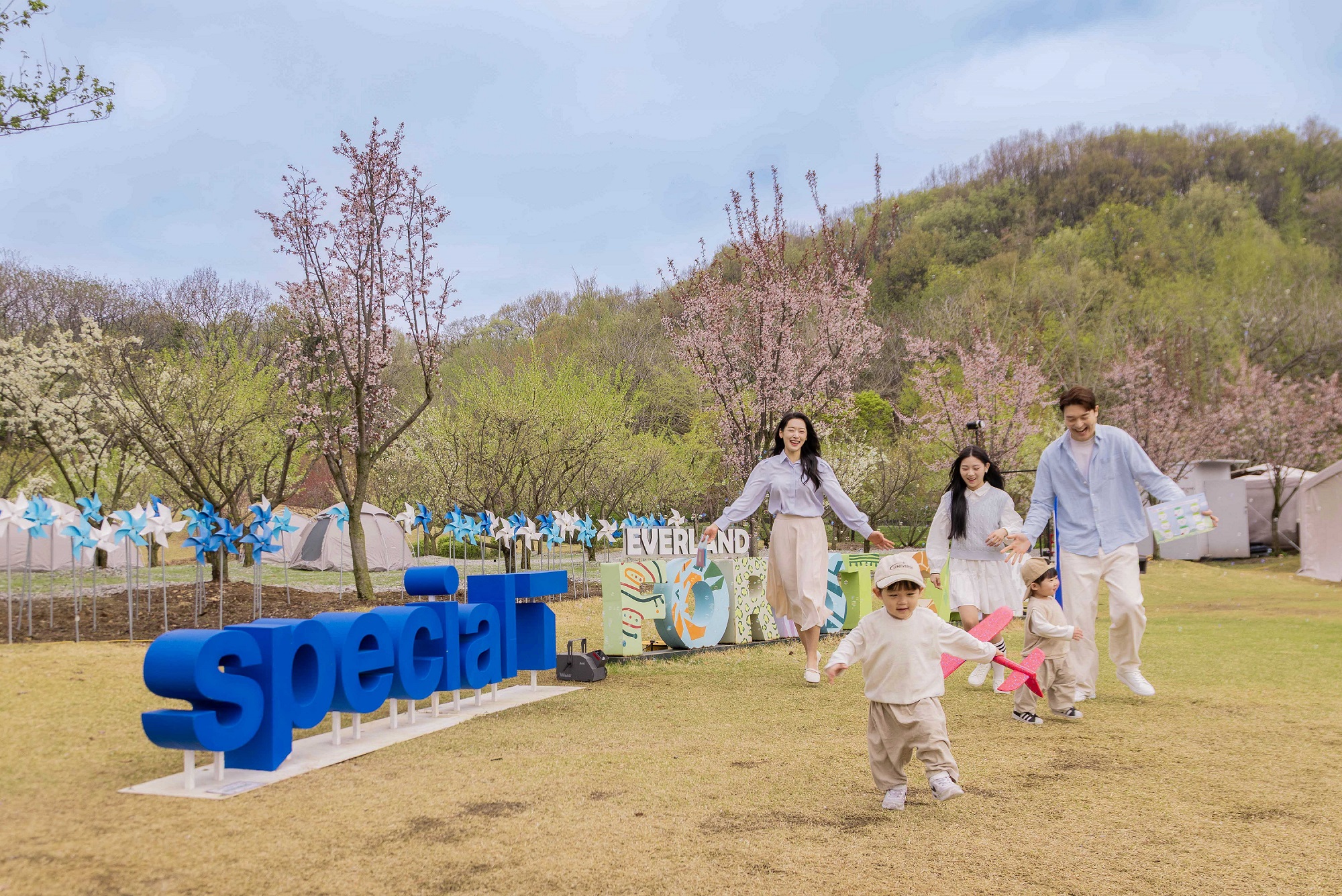 SKT 장기 우수 고객 초청 ‘숲캉스’ 시행