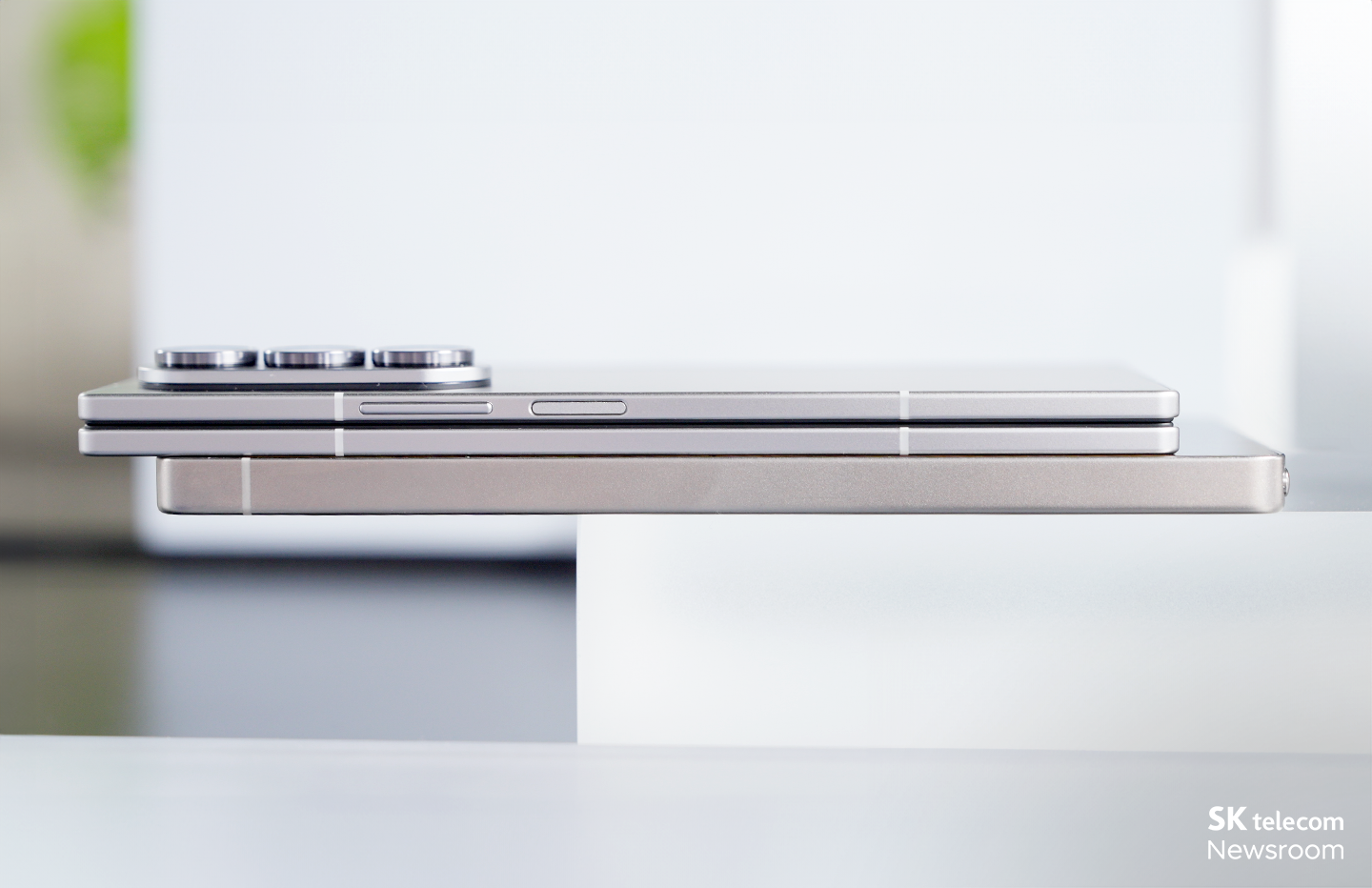 폴드7 너무 가벼워 놀랄 정도, 플립7은 상상 이상으로 편리해 - 테크 리뷰어 서울리안