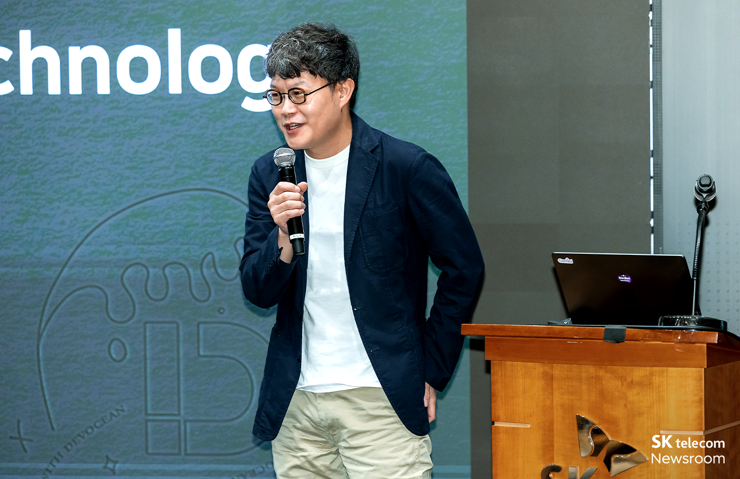 AI 인프라의 핵심 데이터센터를 말하다 - 제8회 데보션 테크 데이 현장 스케치