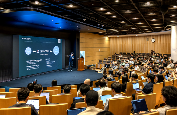 AI 인프라의 핵심 데이터센터를 말하다 - 제8회 데보션 테크 데이 현장 스케치