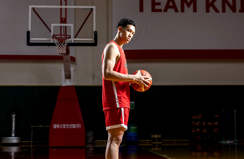 KBL 리그 접수에 나선 ‘슈퍼 루키’ SK나이츠 에디 다니엘 선수를 만나다