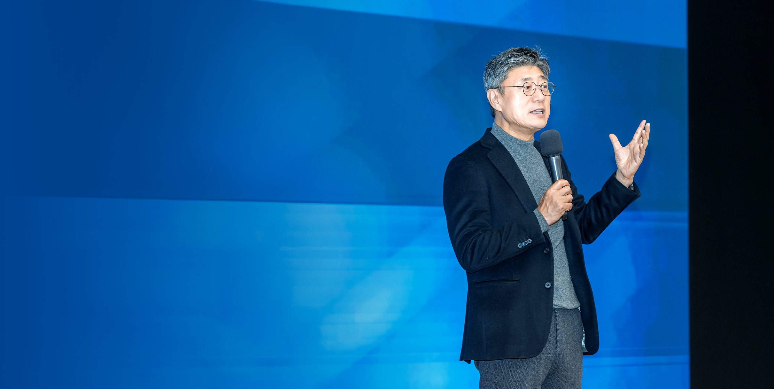 “AX 대전환을 위한 변화를 주도합시다” 구성원을 향한 정재헌 CEO의 메시지