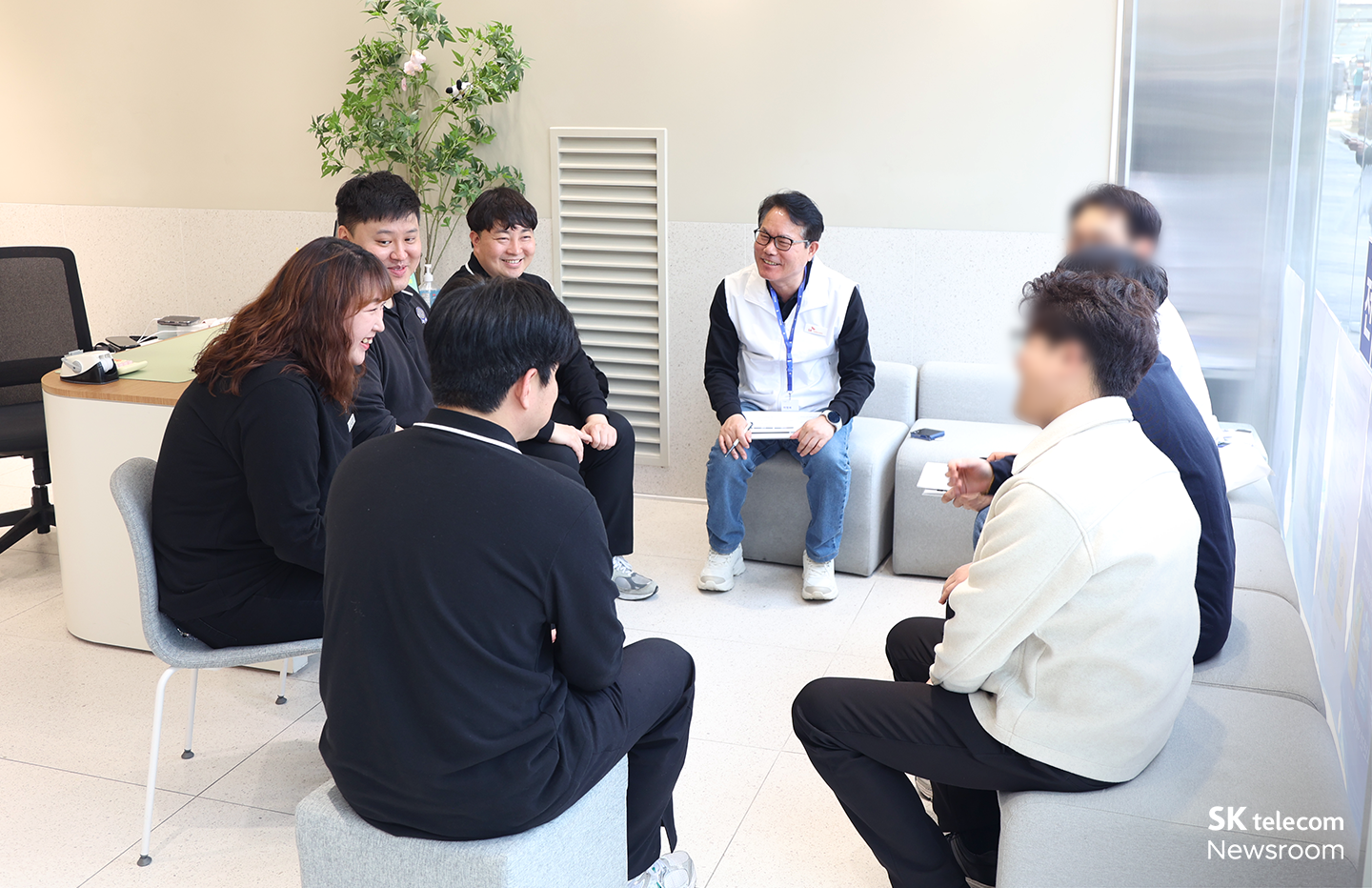 이날 경영진과 대리점 직원은 대화하여 서비스 개선에 대한 다양한 의견을 나눴다.