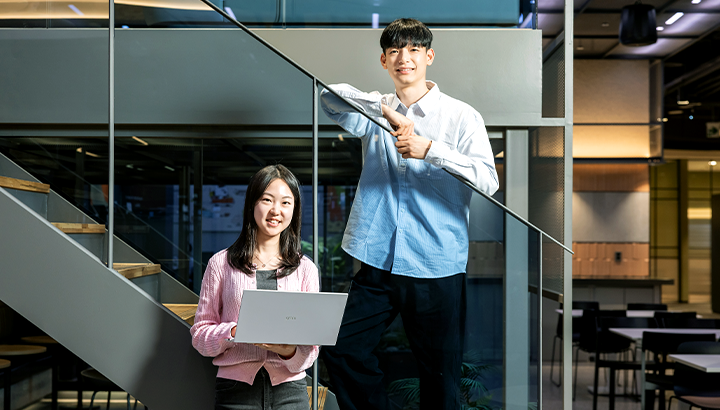 연구개발 인턴으로 합류한 홍민기 님과 조성혜 님.