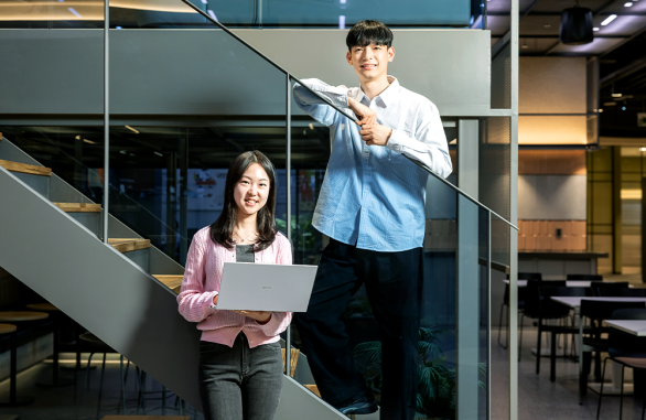 연구개발 인턴으로 합류한 홍민기 님과 조성혜 님.
