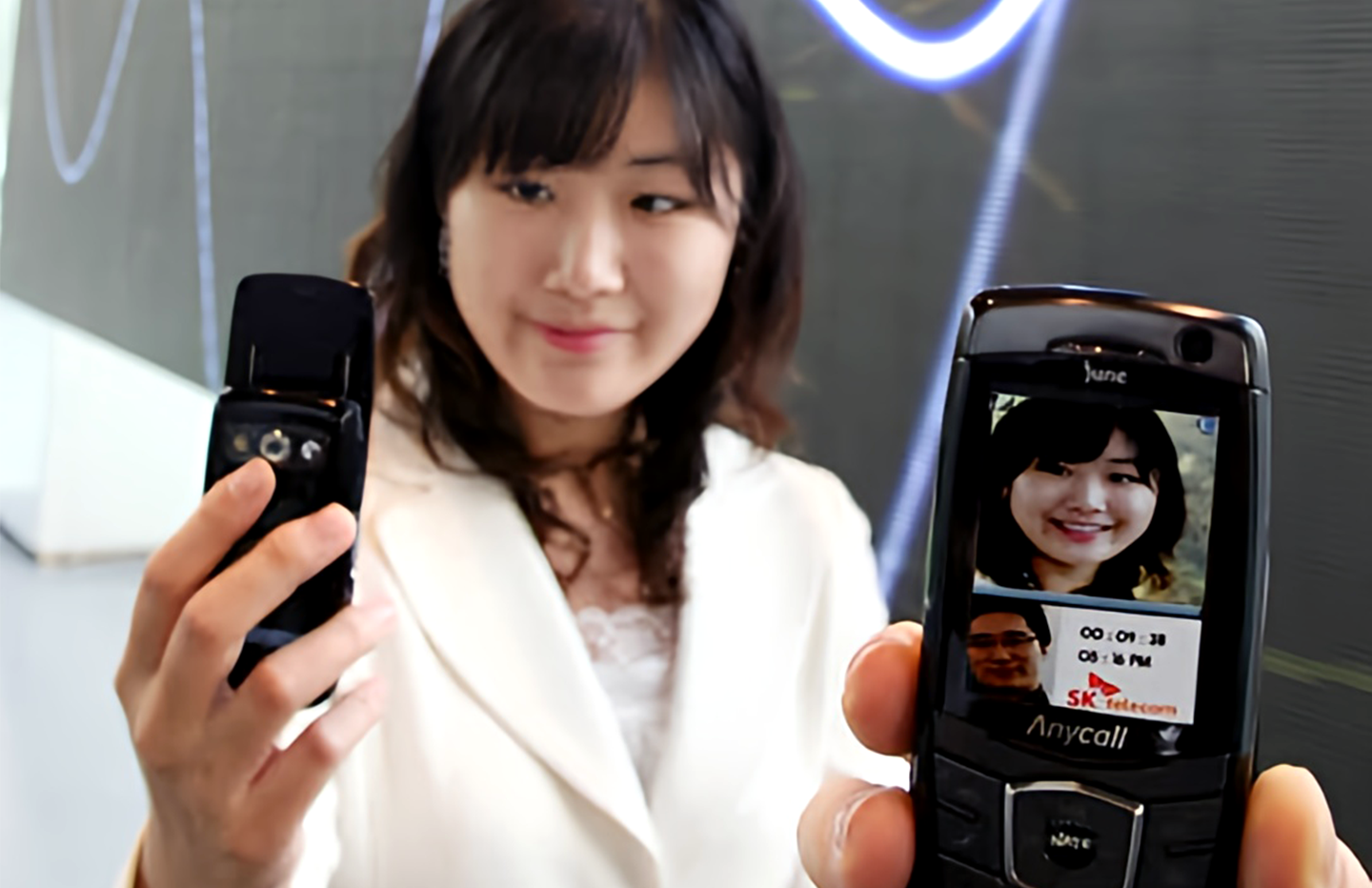 3G(휴대전화 기반 HSDPA) 기술로 가능해진 고화질 영상통화 모습.