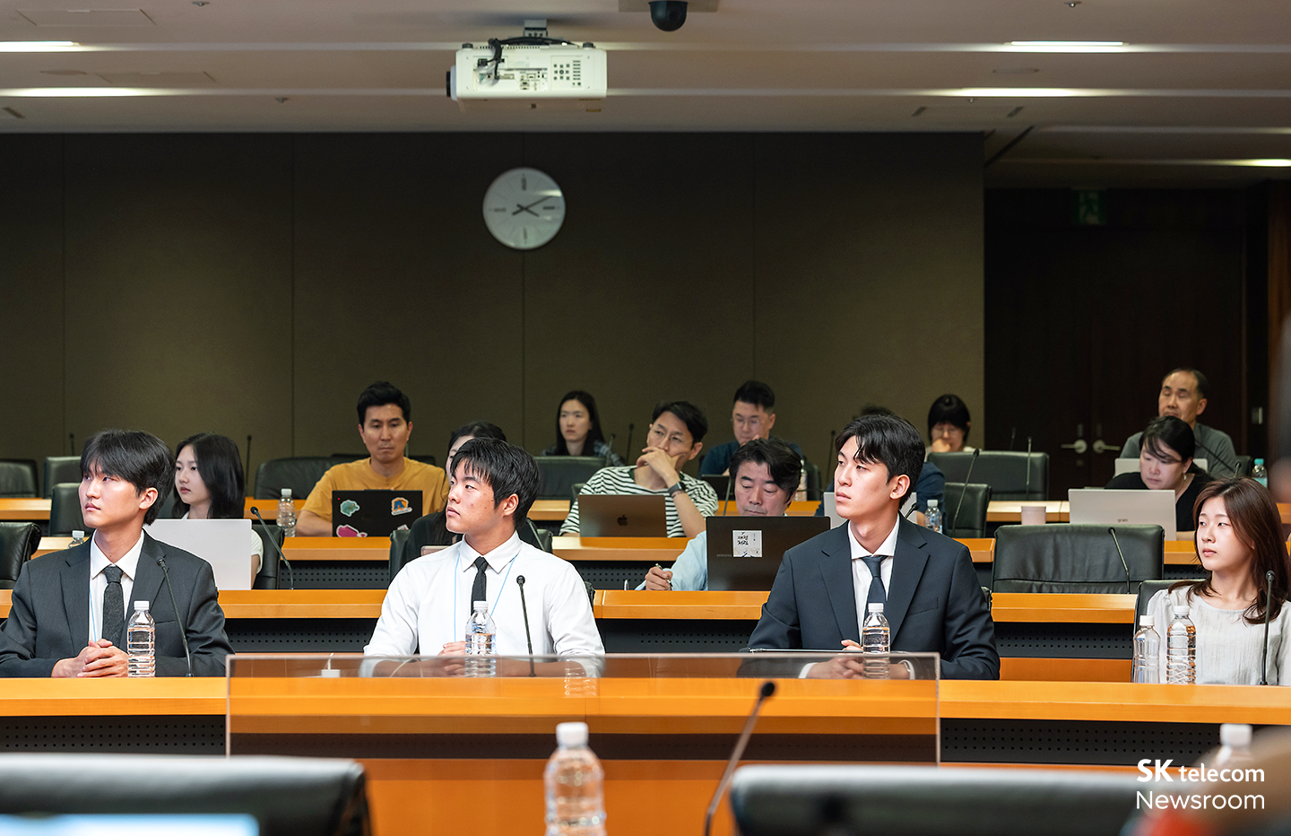 발표회에 참여한 고려대 학생들과 SKT 구성원들 모습