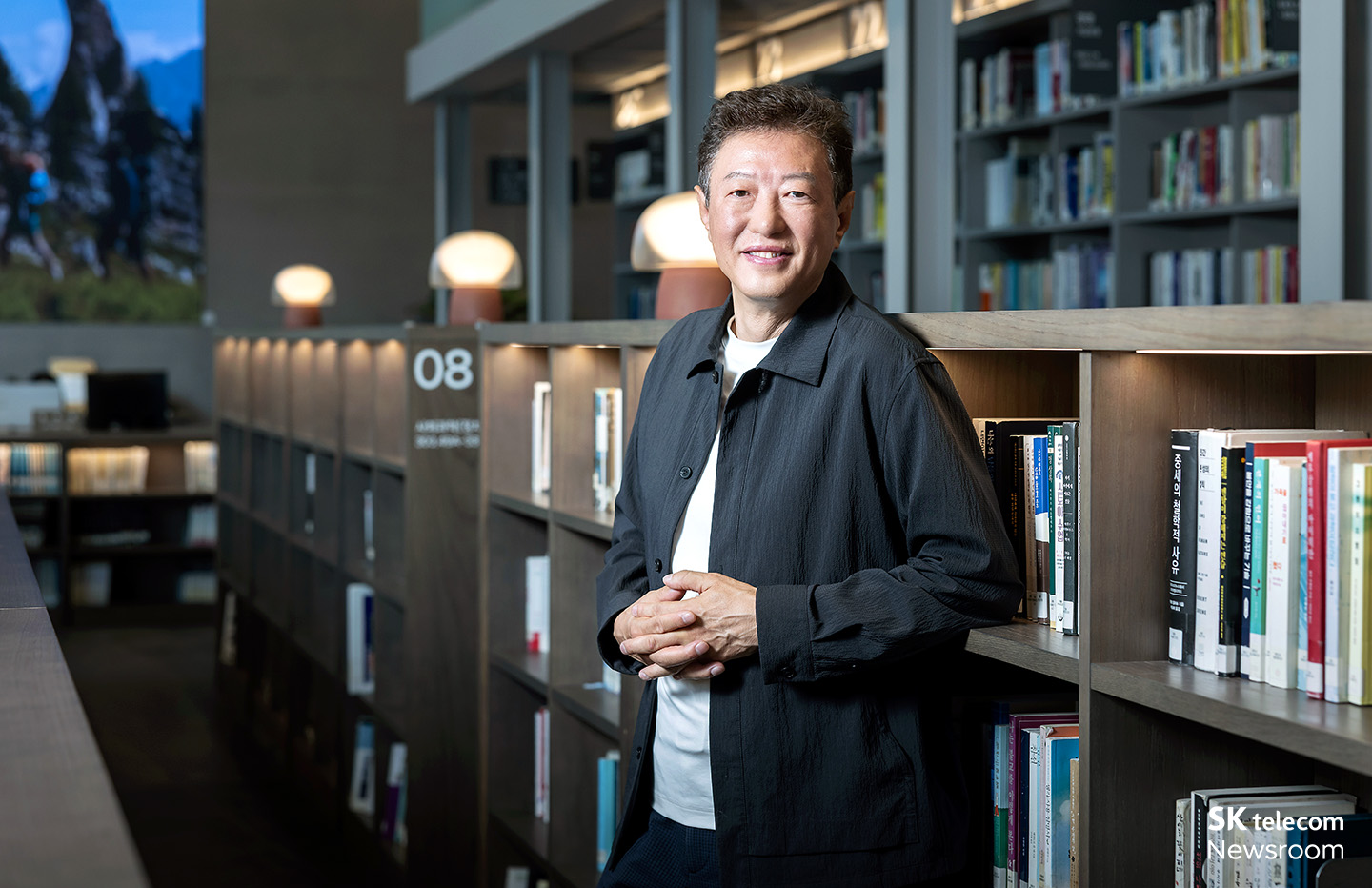 촬영 중인 김난도 위원.